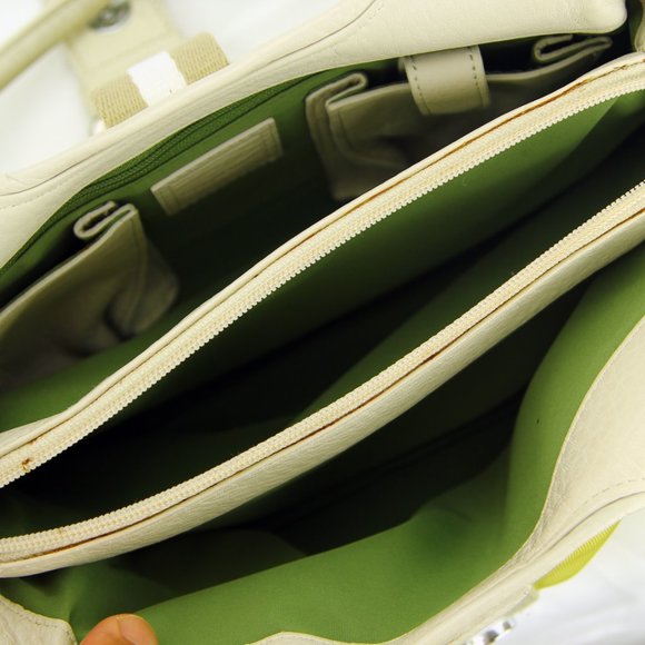 Sold - Picture 6 of 8